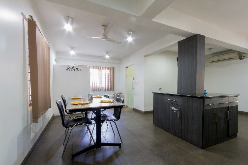 Fabhotel Stay Eeasy Thiruvanmiyur Chennai Exterior foto